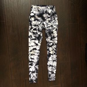 Lululemon High Waisted Seamless Workout Leggings